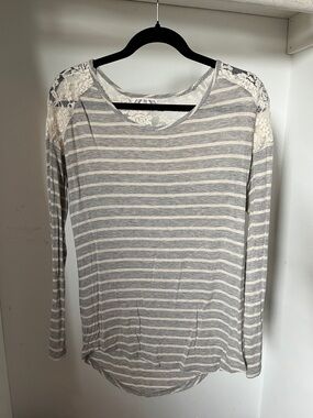 Kohl's Gray and White Striped Lace-Shoulder Long Sleeve Top
